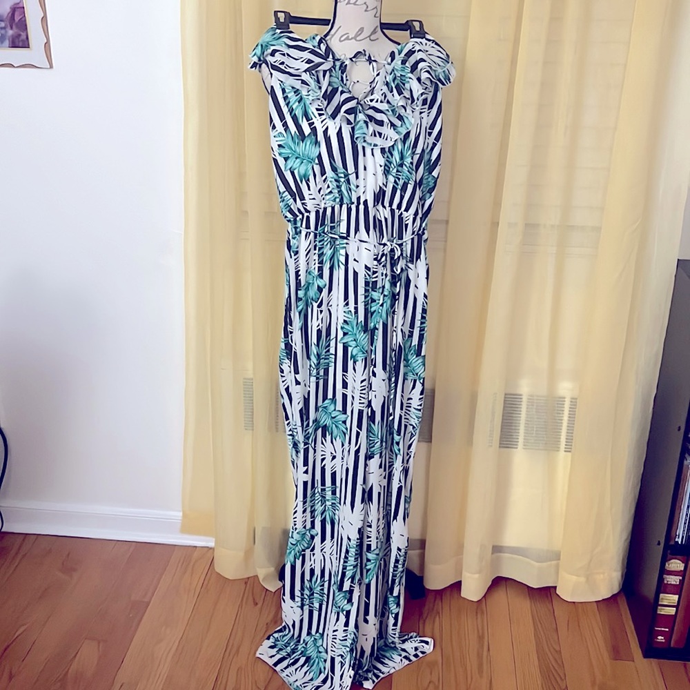 Fashion Nova jumpsuit